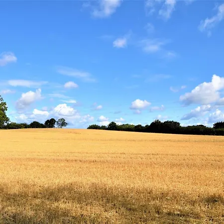 Ahoi Marie דירה *